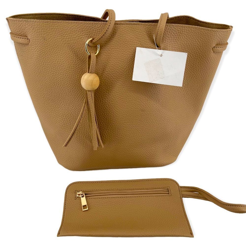 Classic Tan Tote Bag with Wristlet - Stylish Everyday Carry